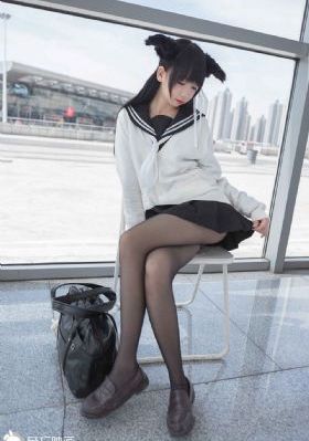 高跟黑色丝袜国产在线观看_BD国语在线视频播放